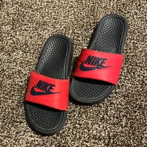 Nike slides - size 4 youth